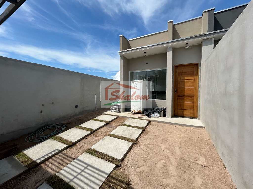 Casa em Caraguatatuba, no bairro Balneário dos Golfinhos