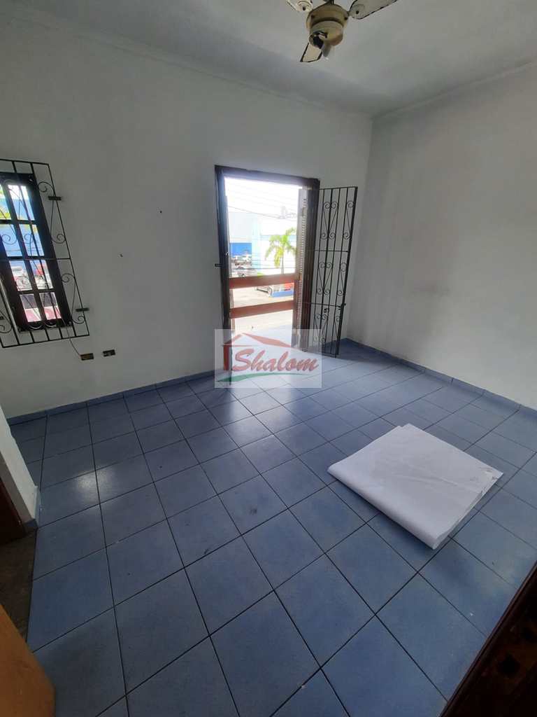 Sobrado Comercial em Caraguatatuba, no bairro Centro