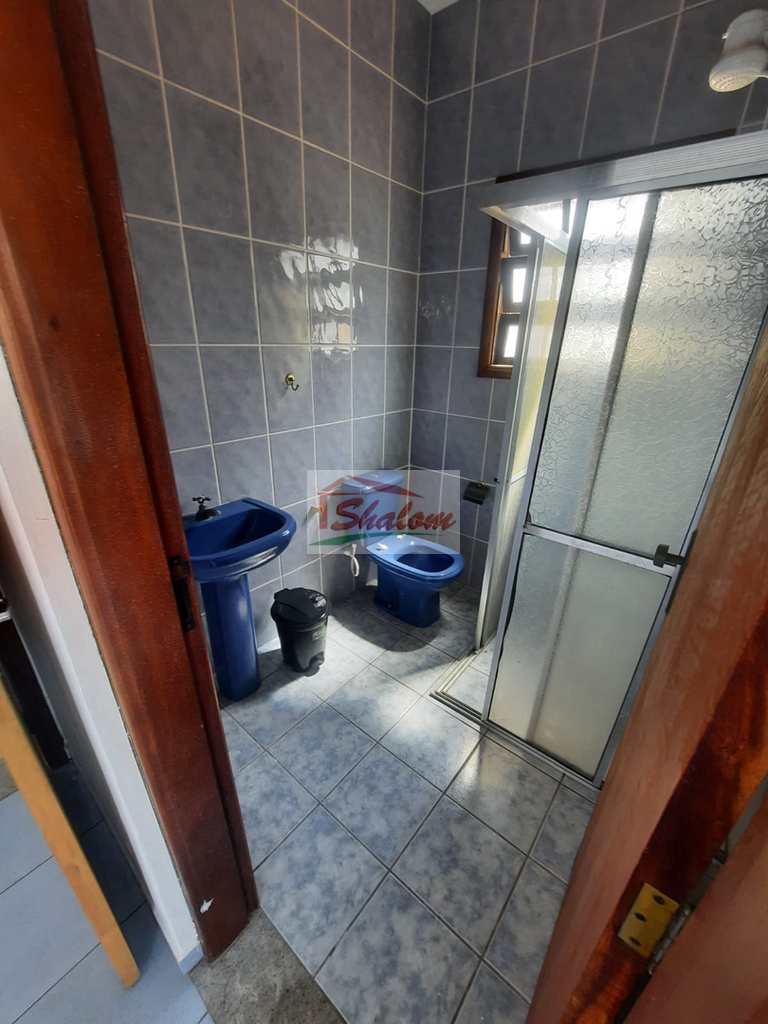 Sobrado Comercial em Caraguatatuba, no bairro Centro