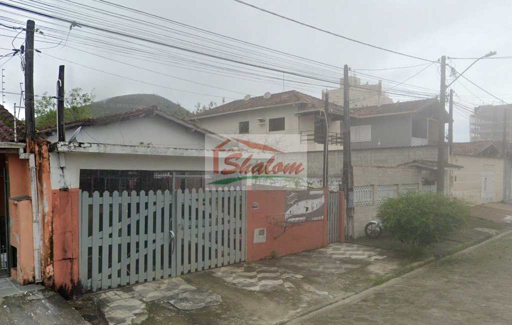Casa em Caraguatatuba, no bairro Martim de Sá