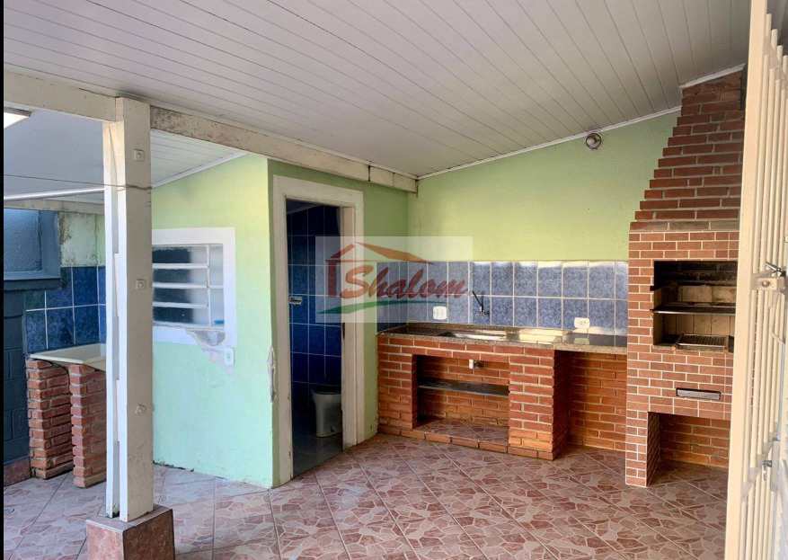 Casa em Caraguatatuba, no bairro Martim de Sá