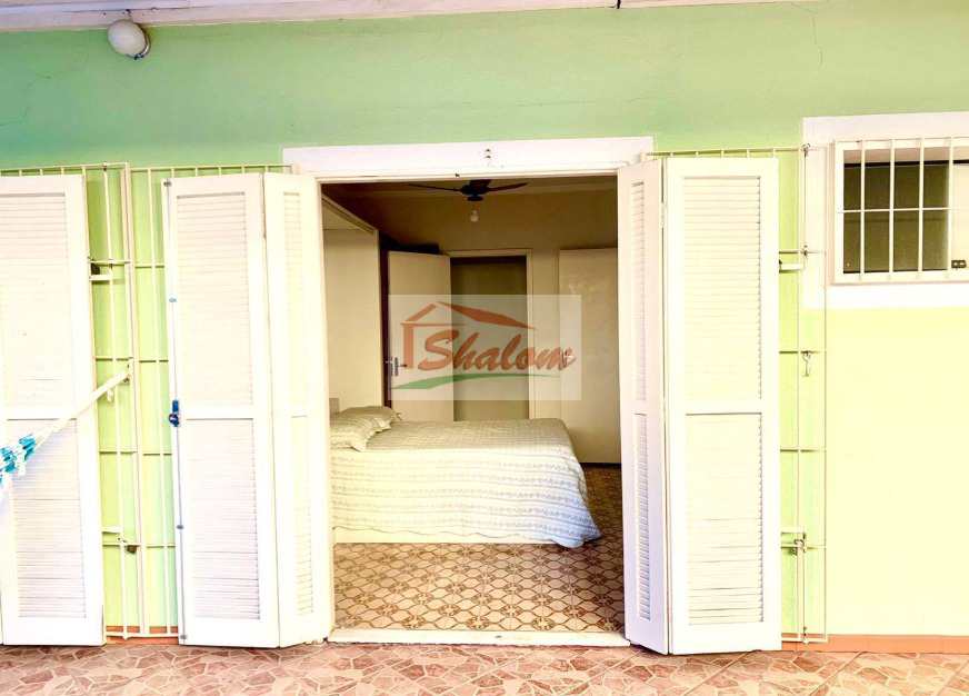 Casa em Caraguatatuba, no bairro Martim de Sá