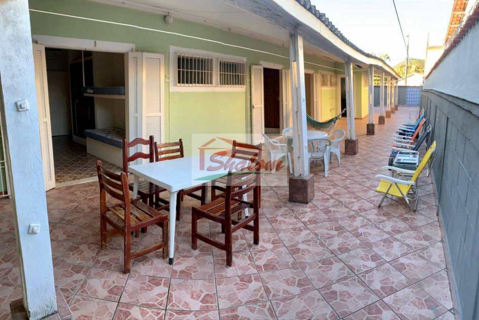 Casa em Caraguatatuba, no bairro Martim de Sá
