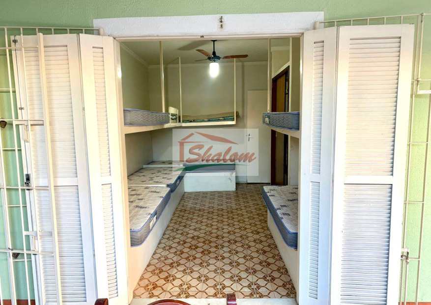 Casa em Caraguatatuba, no bairro Martim de Sá