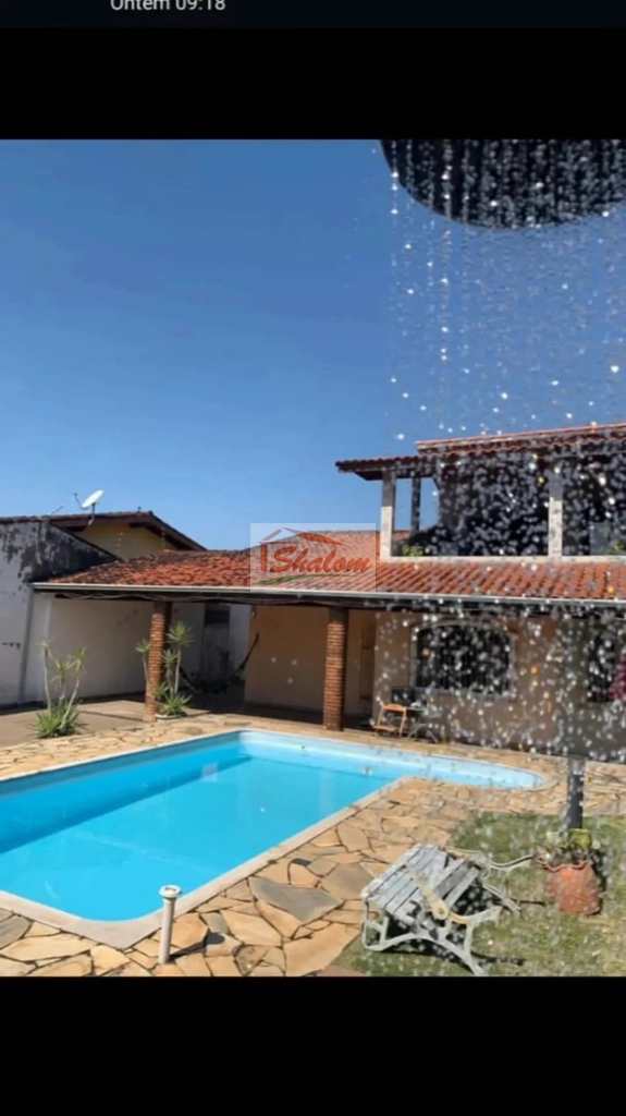 Casa em Caraguatatuba, no bairro Pontal de Santa Marina