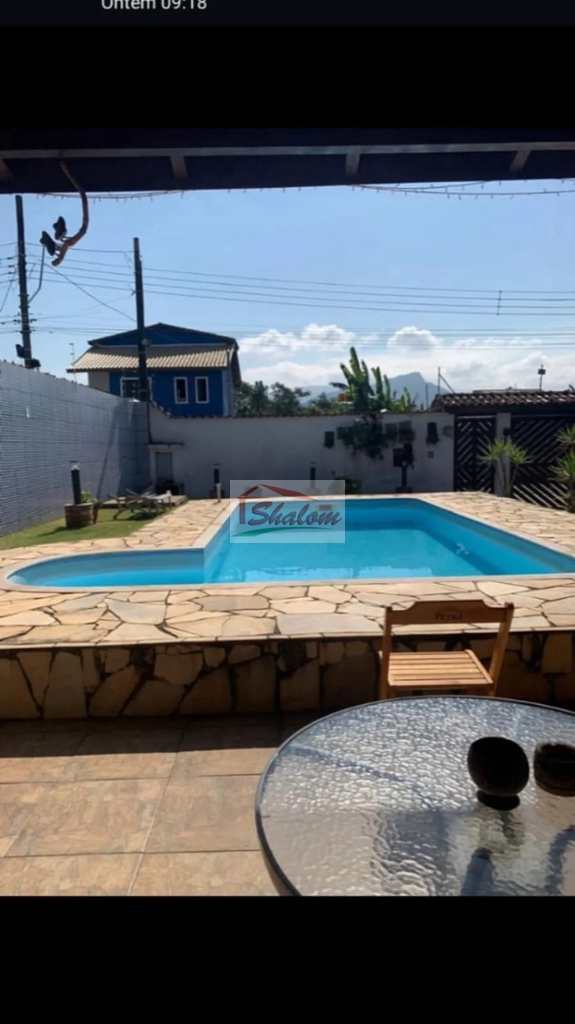 Casa em Caraguatatuba, no bairro Pontal de Santa Marina