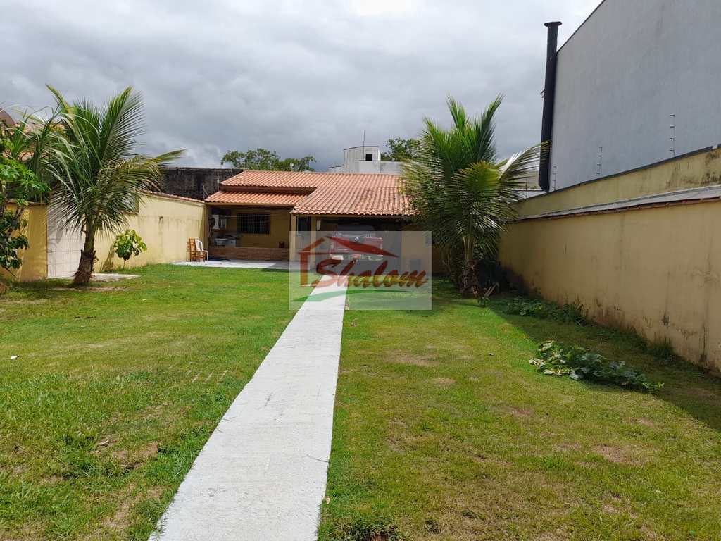 Casa em Caraguatatuba, no bairro Pontal de Santa Marina
