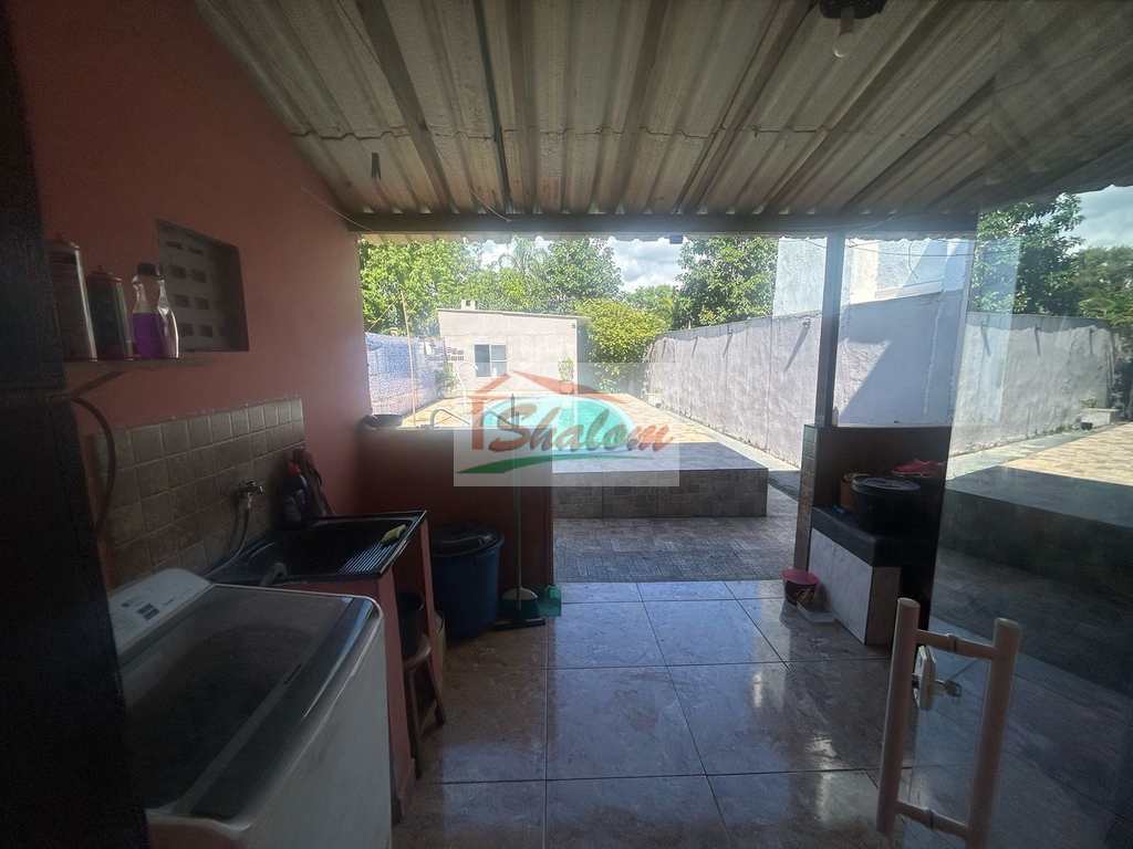 Casa em Caraguatatuba, no bairro Morro do Algodão