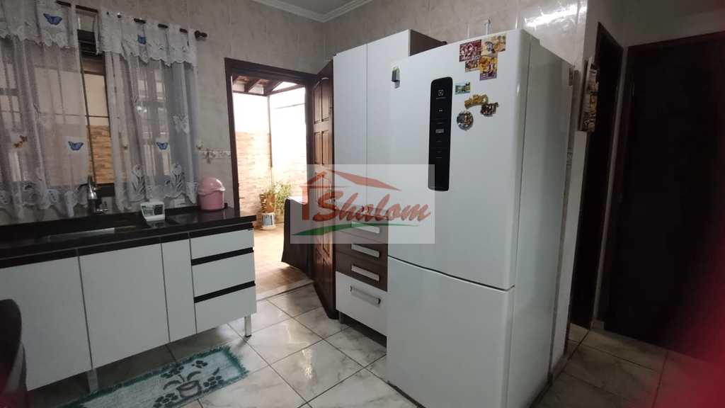 Casa em Caraguatatuba, no bairro Prainha