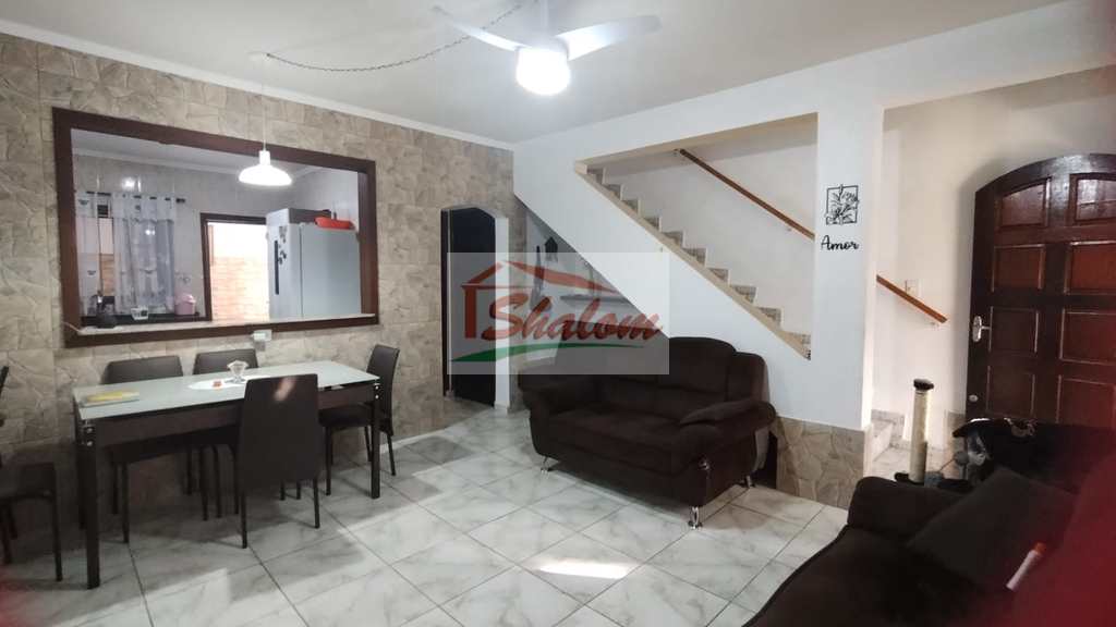 Casa em Caraguatatuba, no bairro Prainha