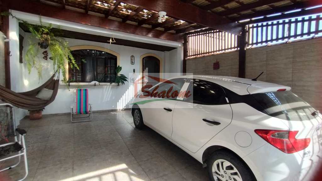 Casa em Caraguatatuba, no bairro Prainha