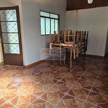 Chácara em Santa Maria da Serra, bairro Centro