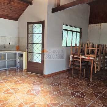 Chácara em Santa Maria da Serra, bairro Centro