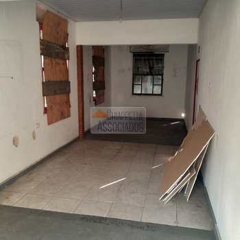 Casa Comercial em Santos, bairro Campo Grande
