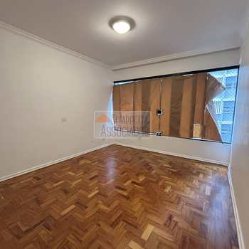 Apartamento em São Vicente, bairro Itararé
