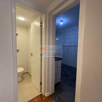Apartamento em São Vicente, bairro Itararé