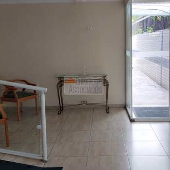 Apartamento em Santos, bairro Aparecida