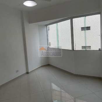 Apartamento em Santos, bairro Aparecida