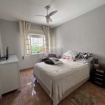 Apartamento em Santos, bairro José Menino