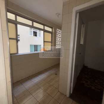 Apartamento em Santos, bairro José Menino