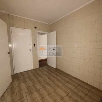 Apartamento em Santos, bairro José Menino