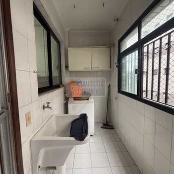 Apartamento em Santos, bairro Pompéia