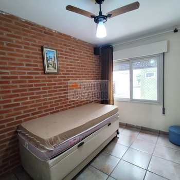 Apartamento em Santos, bairro Gonzaga