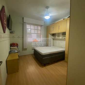 Apartamento em Santos, bairro Gonzaga