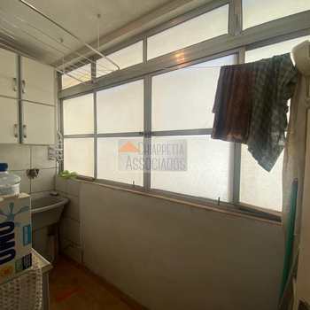 Apartamento em Santos, bairro Gonzaga