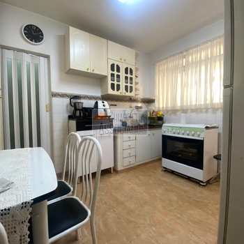 Apartamento em Santos, bairro Gonzaga
