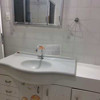 Apartamento em Santos, bairro Marapé