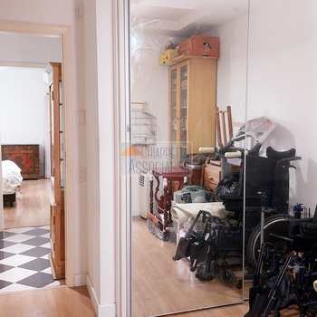 Apartamento em Santos, bairro Gonzaga