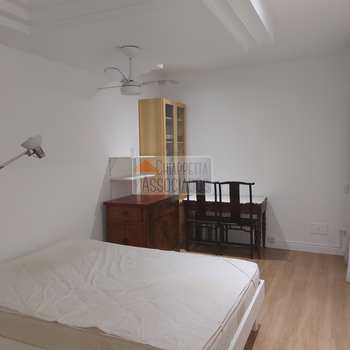 Apartamento em Santos, bairro Gonzaga