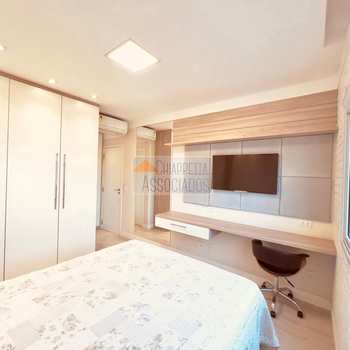 Apartamento em Santos, bairro Campo Grande