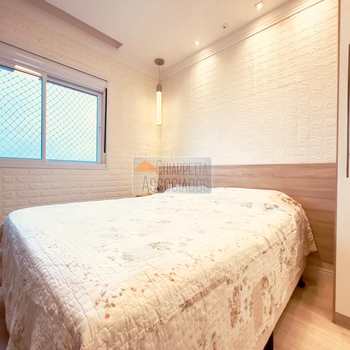 Apartamento em Santos, bairro Campo Grande