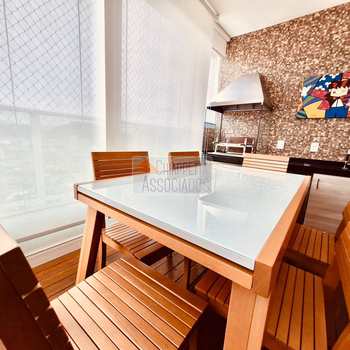 Apartamento em Santos, bairro Campo Grande