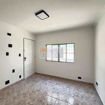 Apartamento em Santos, bairro Aparecida