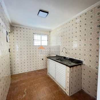 Apartamento em Santos, bairro Aparecida