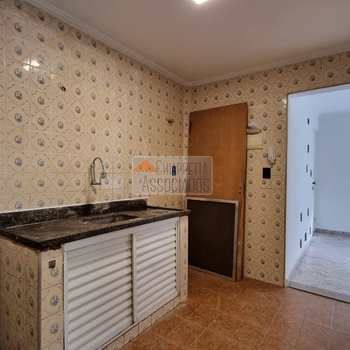 Apartamento em Santos, bairro Aparecida