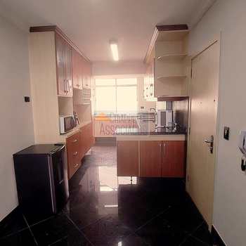 Apartamento em Santos, bairro Gonzaga