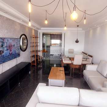 Apartamento em Santos, bairro Gonzaga