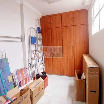 Apartamento em Santos, bairro Gonzaga