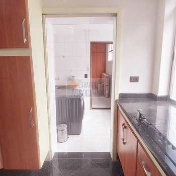 Apartamento em Santos, bairro Gonzaga