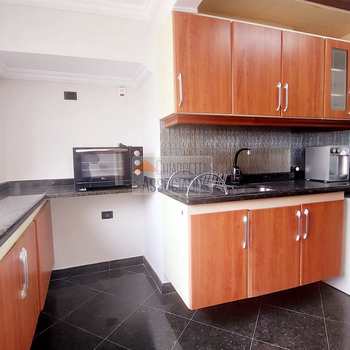 Apartamento em Santos, bairro Gonzaga