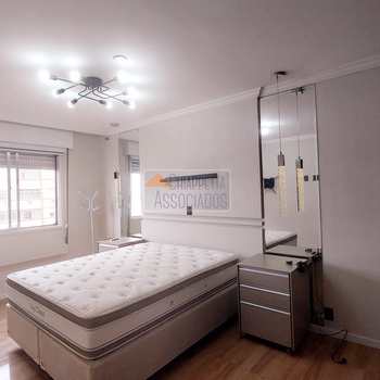 Apartamento em Santos, bairro Gonzaga