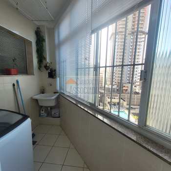 Apartamento em Santos, bairro José Menino