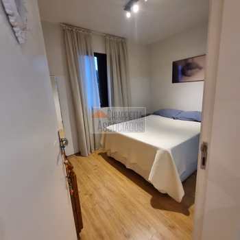 Apartamento em São Paulo, bairro Jardim Ampliação