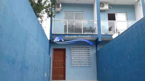 Casa, código 185 em Queimados, bairro Vila Camarim