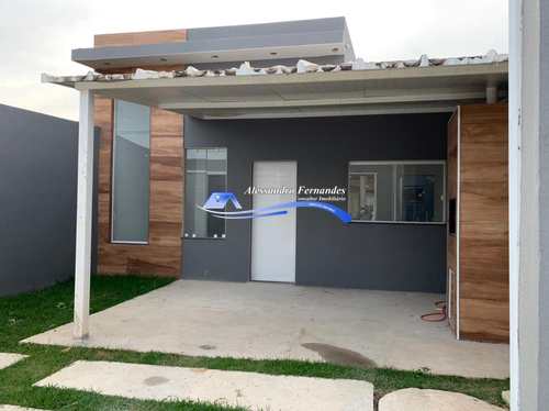 Casa, código 252 em Queimados, bairro Vila Camarim