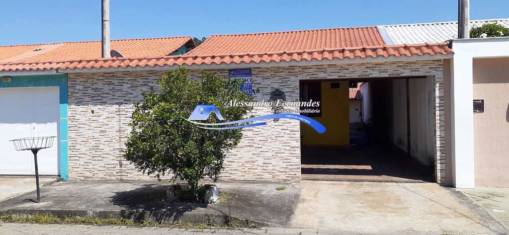 Casa em Queimados, no bairro Vila Pacaembu